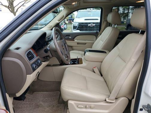 White Diamond Tricoat 2012 Chevrolet Avalanche 1500 LTZ
