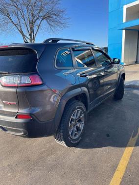 2021 Jeep Cherokee Trailhawk