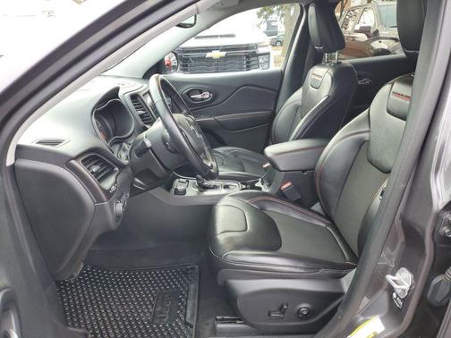 2021 Jeep Cherokee Trailhawk