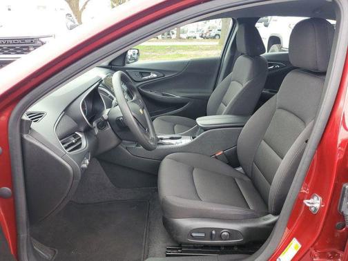 2025 Chevrolet Malibu FWD 1LT