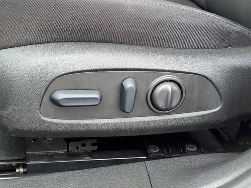 Radiant Red Tintcoat 2025 Chevrolet Malibu FWD 1LT