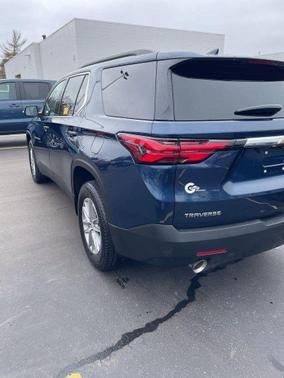 Northsky Blue Metallic 2023 Chevrolet Traverse LT Cloth