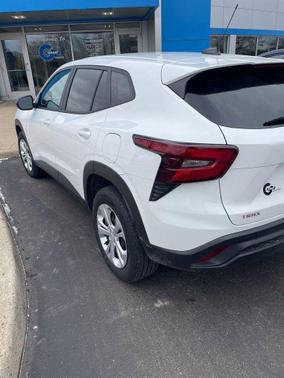 Summit White 2024 Chevrolet Trax LS