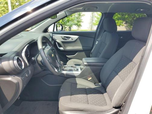 Summit White 2021 Chevrolet Blazer 2LT