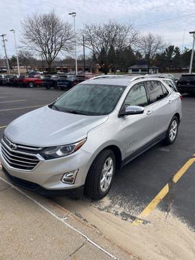 Silver Ice Metallic 2020 Chevrolet Equinox L