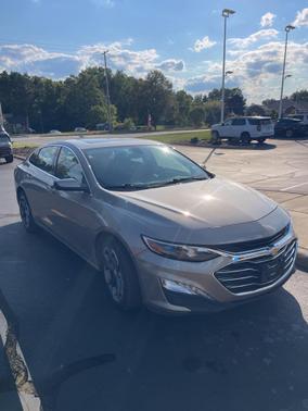 2022 Chevrolet Malibu FWD LT
