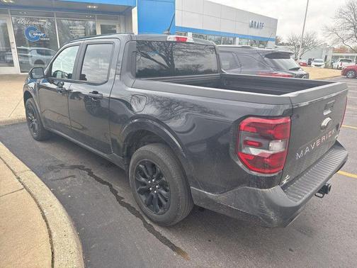 SHADOW BLACK 2024 Ford Maverick XLT
