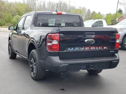 SHADOW BLACK 2024 Ford Maverick XLT