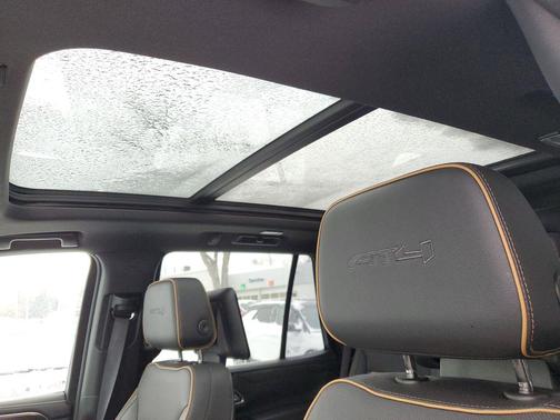 2021 GMC Yukon 4WD AT4