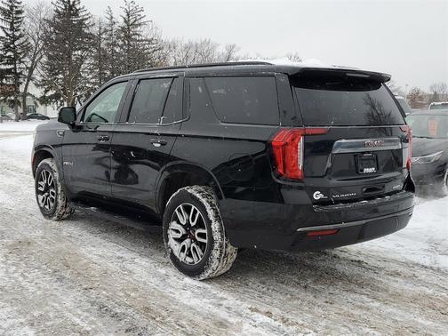 2021 GMC Yukon 4WD AT4