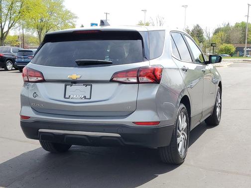Sterling Gray Metallic 2023 Chevrolet Equinox 1LT