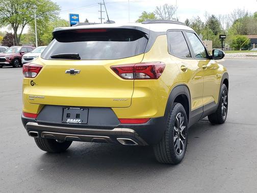 Nitro Yellow Metallic 2023 Chevrolet Trailblazer ACTIV