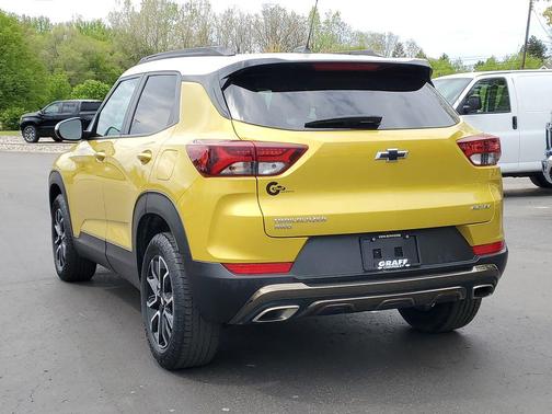 Nitro Yellow Metallic 2023 Chevrolet Trailblazer ACTIV