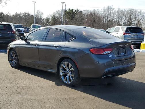 2015 Chrysler 200 S