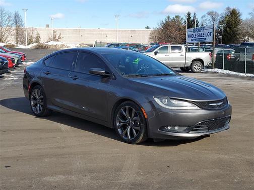 2015 Chrysler 200 S