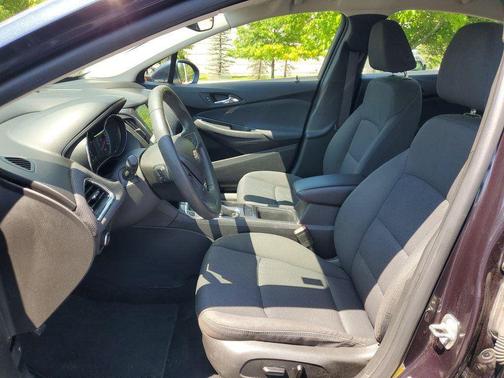 Blue Ray Metallic 2016 Chevrolet Cruze LT Auto