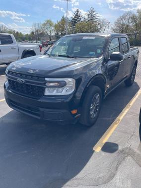 SHADOW BLACK 2024 Ford Maverick XLT