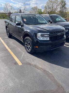 SHADOW BLACK 2024 Ford Maverick XLT