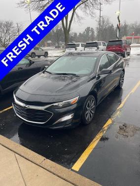 2023 Chevrolet Malibu FWD RS