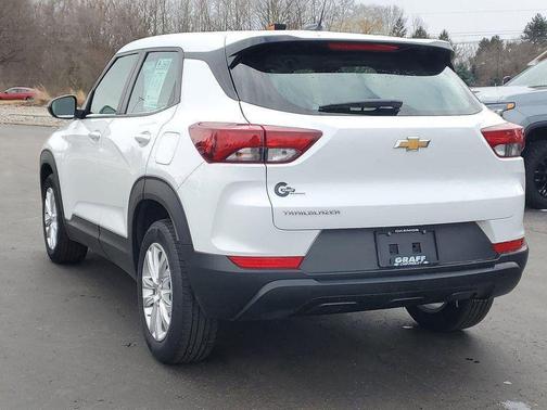 Summit White 2023 Chevrolet Trailblazer LS