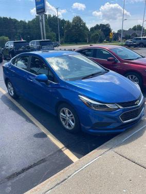 Kinetic Blue Metallic 2018 Chevrolet Cruze LT