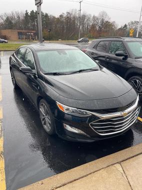 2022 Chevrolet Malibu FWD Premier