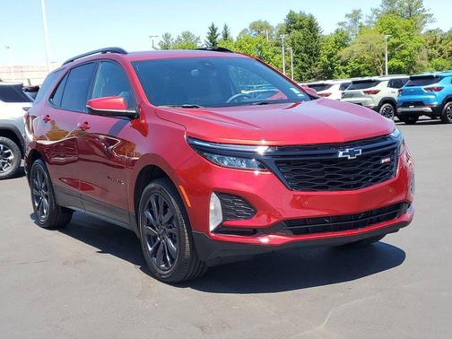 Radiant Red Tintcoat 2024 Chevrolet Equinox AWD RS