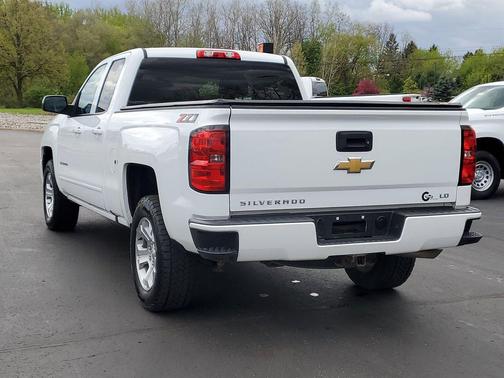 Summit White 2019 Chevrolet Silverado 1500 2LT