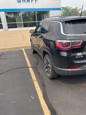 Diamond Black Crystal Pearlcoat 2021 Jeep Compass Limited