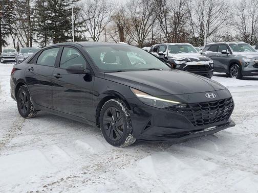 2022 Hyundai ELANTRA HEV Blue