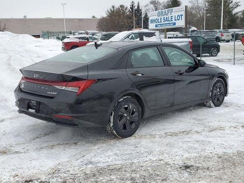 2022 Hyundai ELANTRA HEV Blue