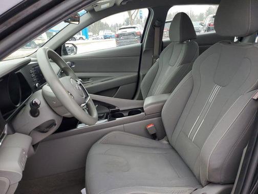 2022 Hyundai ELANTRA HEV Blue