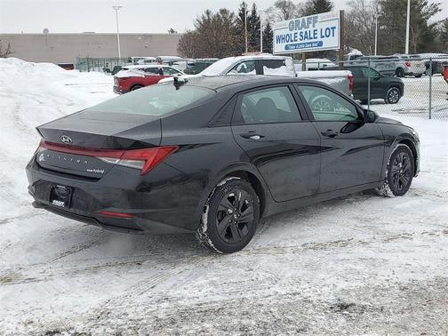 2022 Hyundai ELANTRA HEV Blue