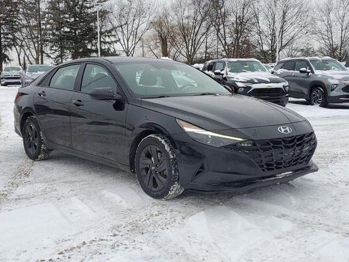 2022 Hyundai ELANTRA HEV Blue