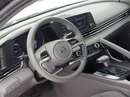 2022 Hyundai ELANTRA HEV Blue