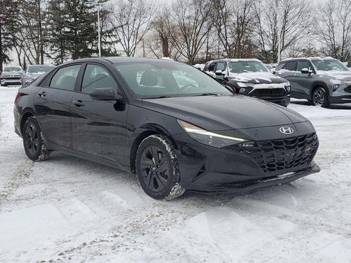 2022 Hyundai ELANTRA HEV Blue