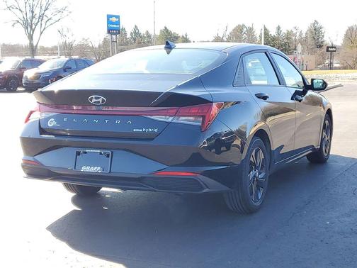 2022 Hyundai ELANTRA HEV Blue