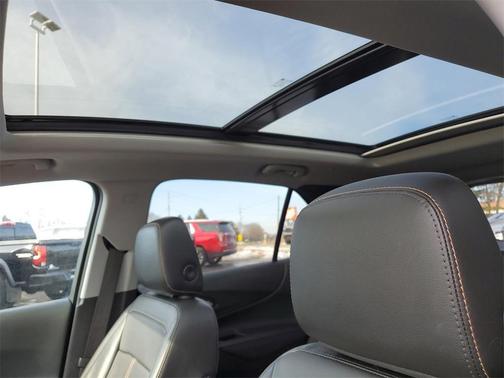 2022 Chevrolet Equinox Premier w/1LZ