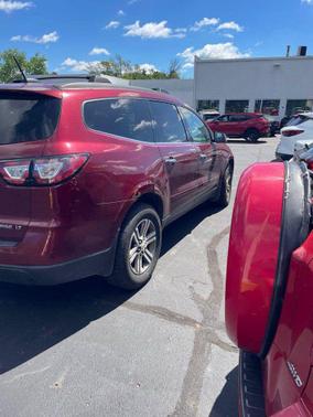 Siren Red Tintcoat 2016 Chevrolet Traverse 2LT