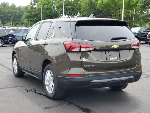 Harvest Bronze Metallic 2024 Chevrolet Equinox 1LT