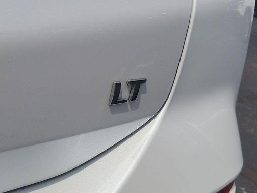 Iridescent Pearl Tricoat 2018 Chevrolet Equinox LT
