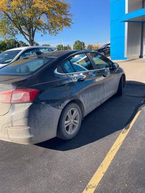 Graphite Metallic 2018 Chevrolet Cruze LT