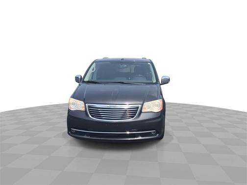 2011 Chrysler Town & Country Limited