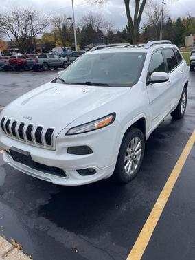 2016 Jeep Cherokee Overland