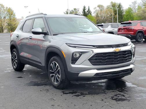 Sterling Gray Metallic 2025 Chevrolet Trailblazer LT