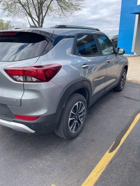 Sterling Gray Metallic 2025 Chevrolet Trailblazer LT