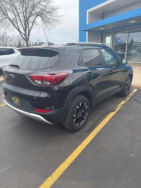 Mosaic Black Metallic 2023 Chevrolet Trailblazer LT