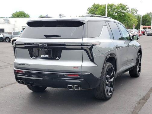 Sterling Gray Metallic 2024 Chevrolet Traverse RS