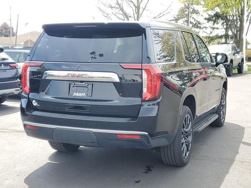 Onyx Black 2024 GMC Yukon SLT