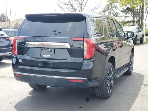 Onyx Black 2024 GMC Yukon SLT